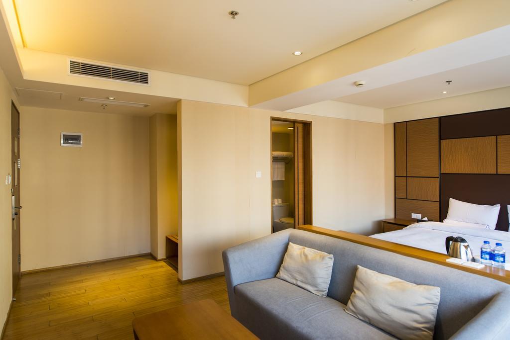 Ji Hotel Chengdu West Hi-Tech Zone Longhu ภายนอก รูปภาพ