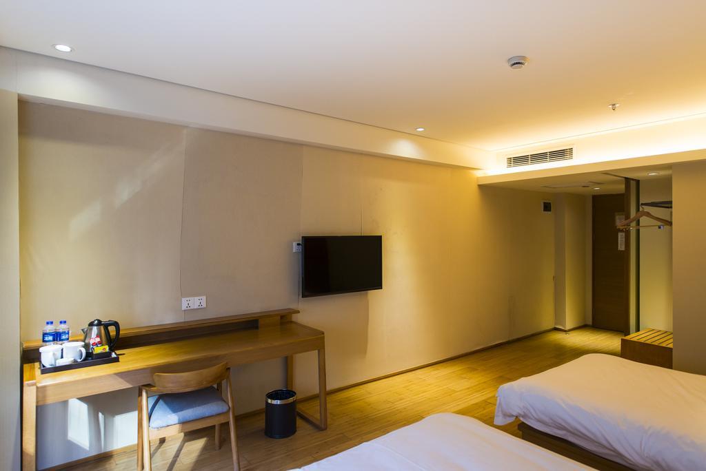 Ji Hotel Chengdu West Hi-Tech Zone Longhu ภายนอก รูปภาพ