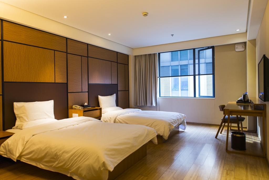 Ji Hotel Chengdu West Hi-Tech Zone Longhu ภายนอก รูปภาพ